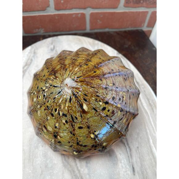 Fifth Avenue Crystal Art Glass Conch Shell Vase Amber Tortoise Iridescent - Picture 9 of 9